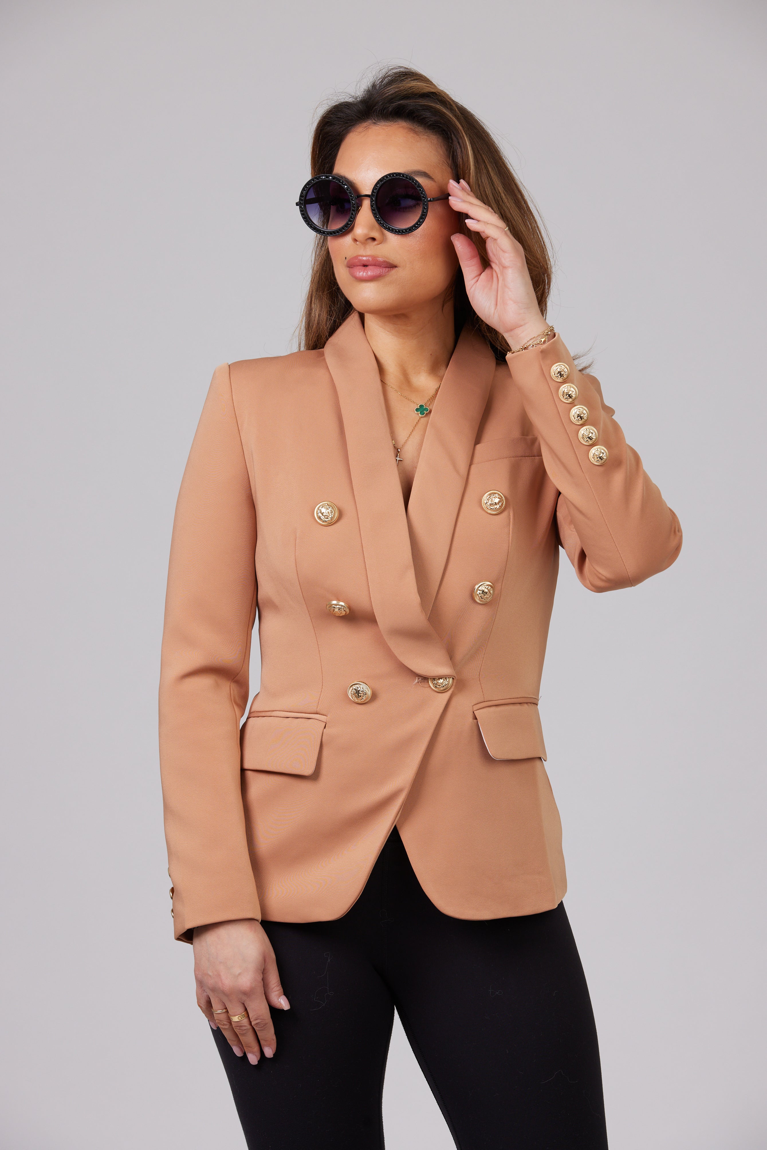 ICONIC CAMEL WITH GOLD BUTTON BLAZER – MATEENO